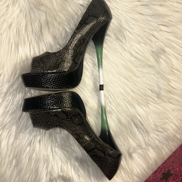 RuPaul heels - Picture 4 of 10